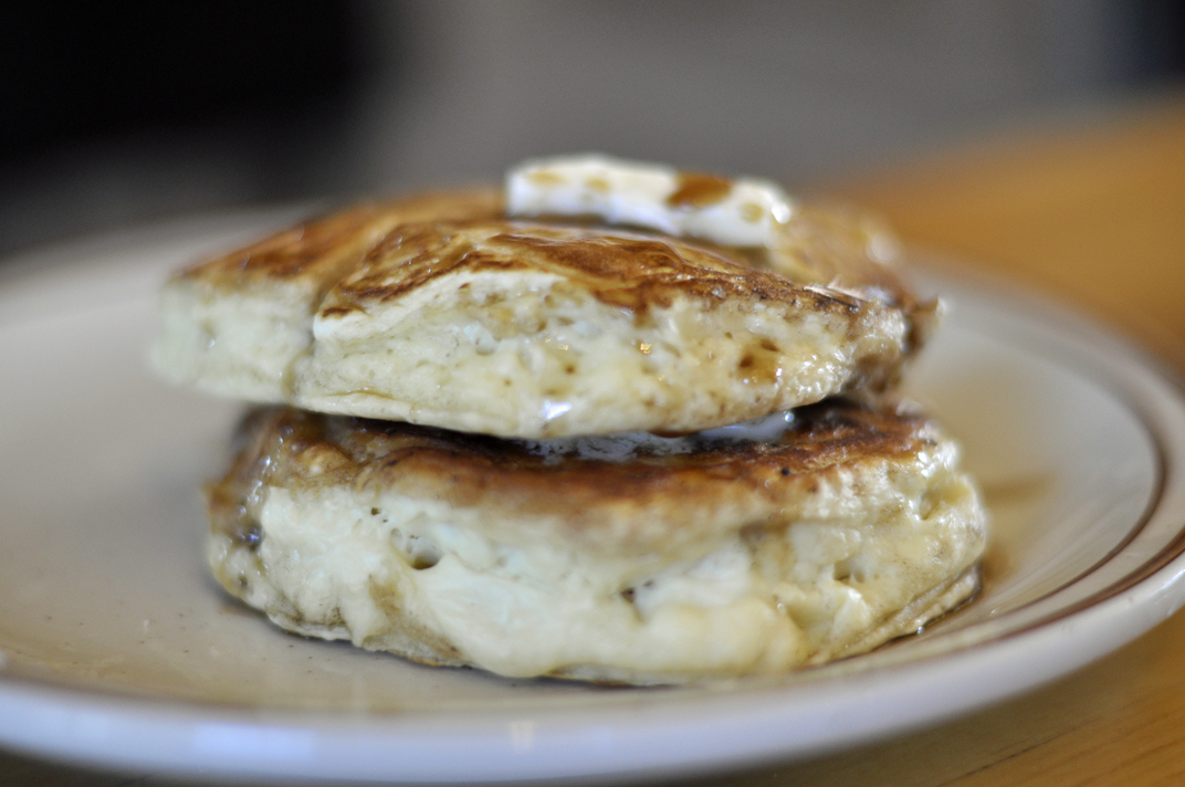 No butter pancakes. A while back I claimed I didn't need butter in my pan  for making pancakes. Here is the photos : r/castiron