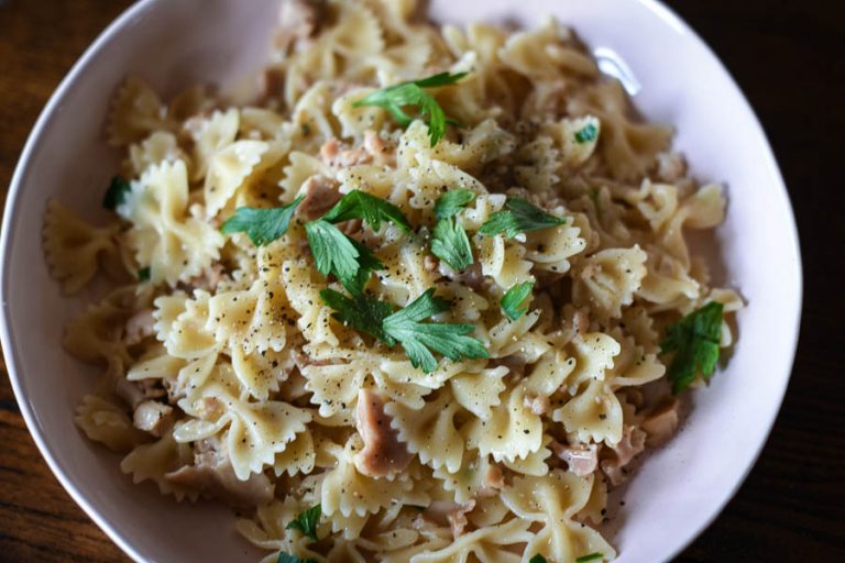 Clam Pasta with White Wine and Garlic The Rocky Mountain Woman