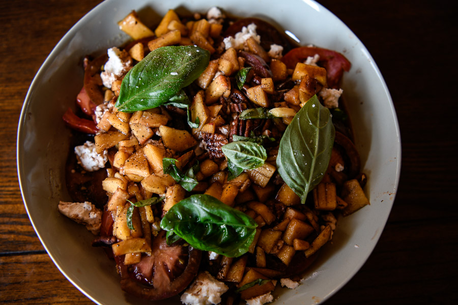  Heirloom Tomato and Peach Salad 